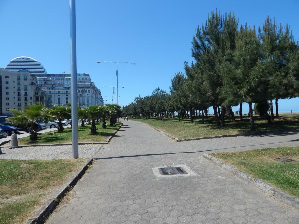 באטומי Apartment First Line From Sea מראה חיצוני תמונה